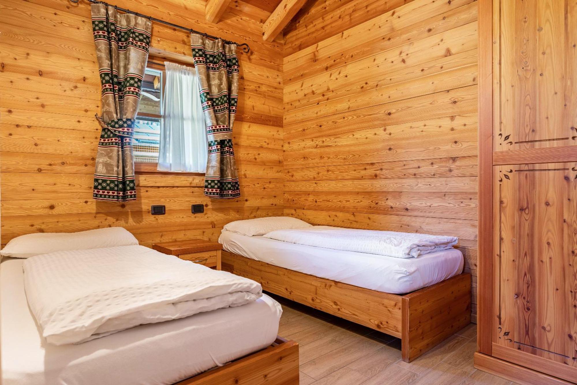 Вілла Chalet Camping Fae 3 Мадонна-ді-Кампільйо Екстер'єр фото