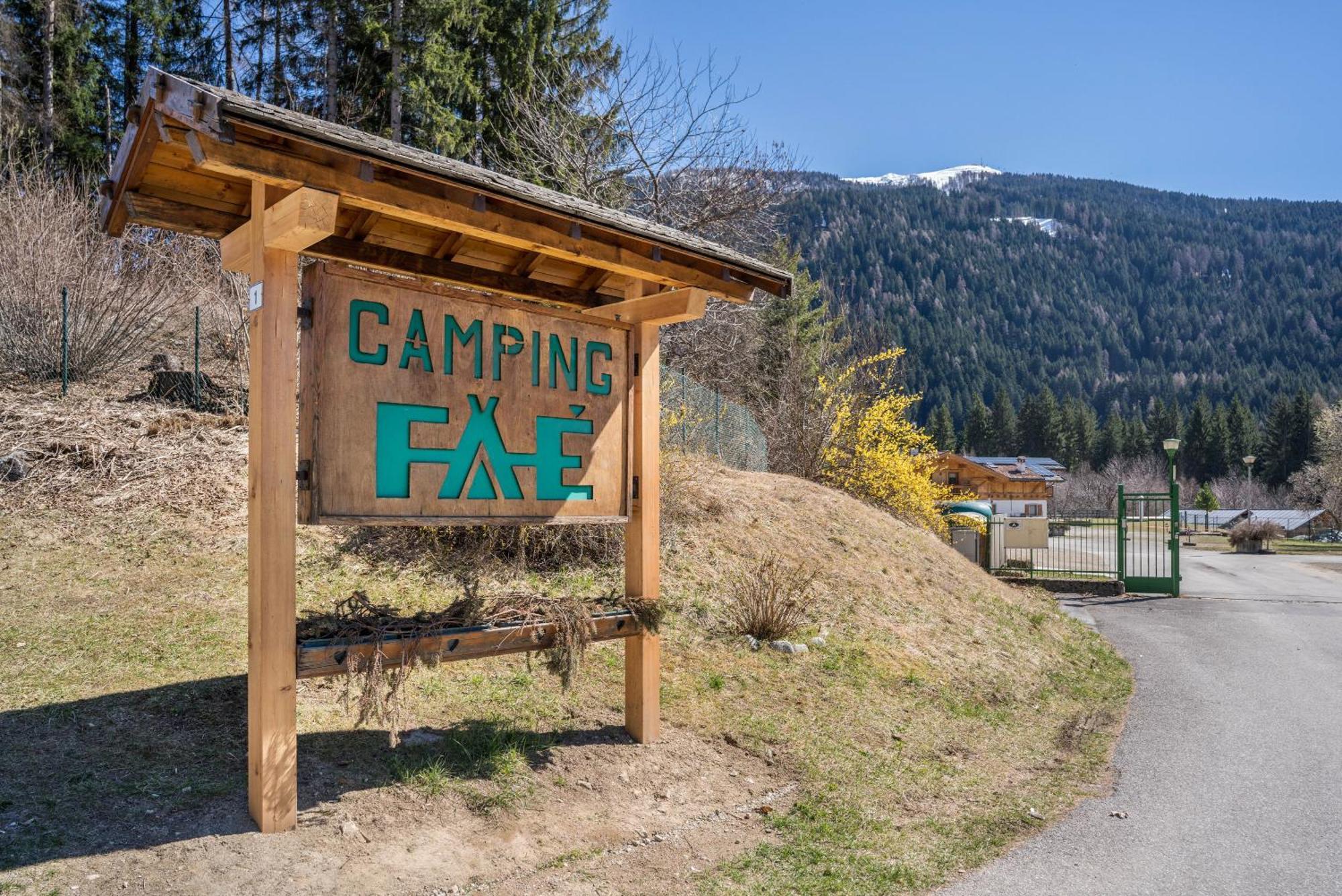 Вілла Chalet Camping Fae 3 Мадонна-ді-Кампільйо Екстер'єр фото