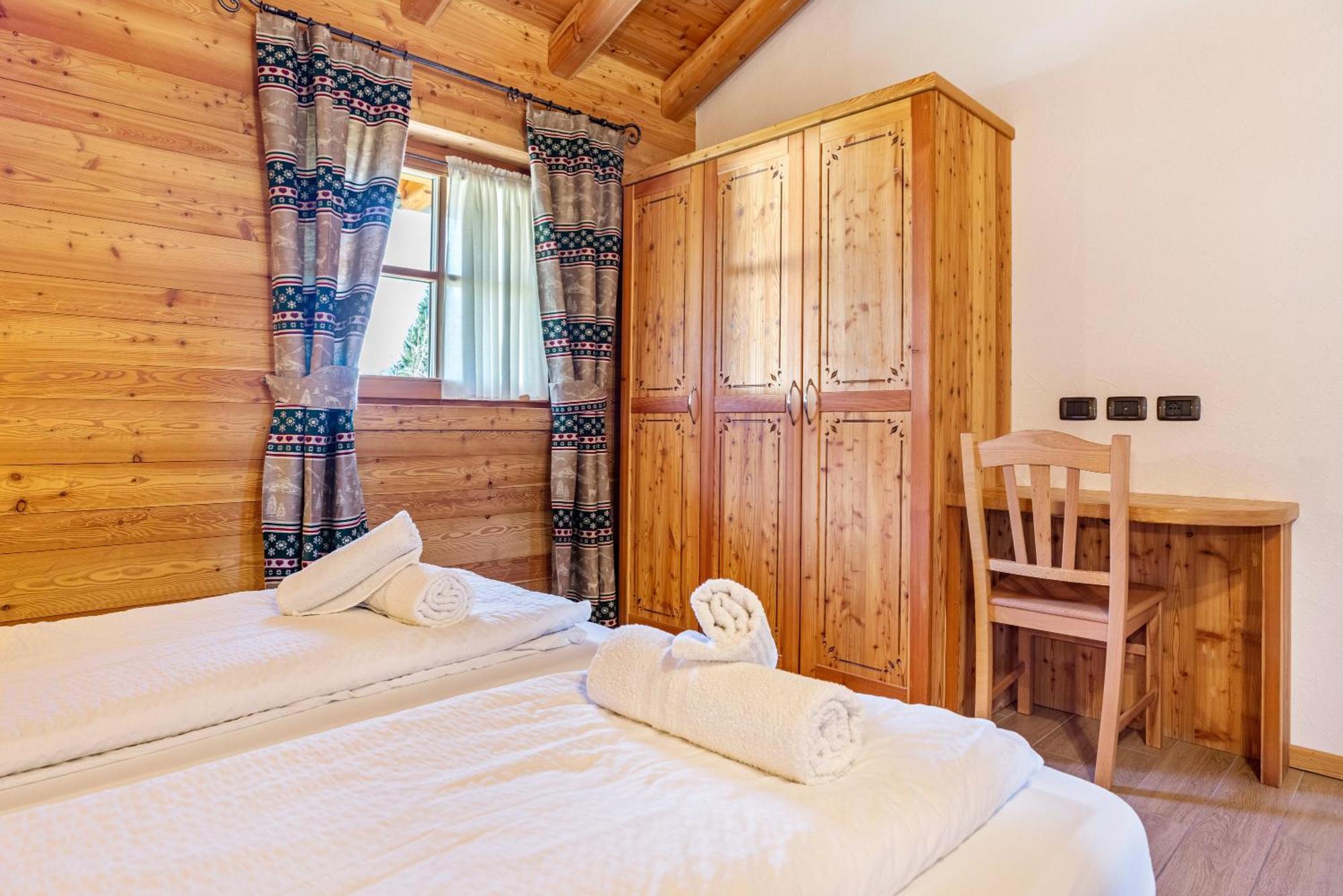 Вілла Chalet Camping Fae 3 Мадонна-ді-Кампільйо Екстер'єр фото