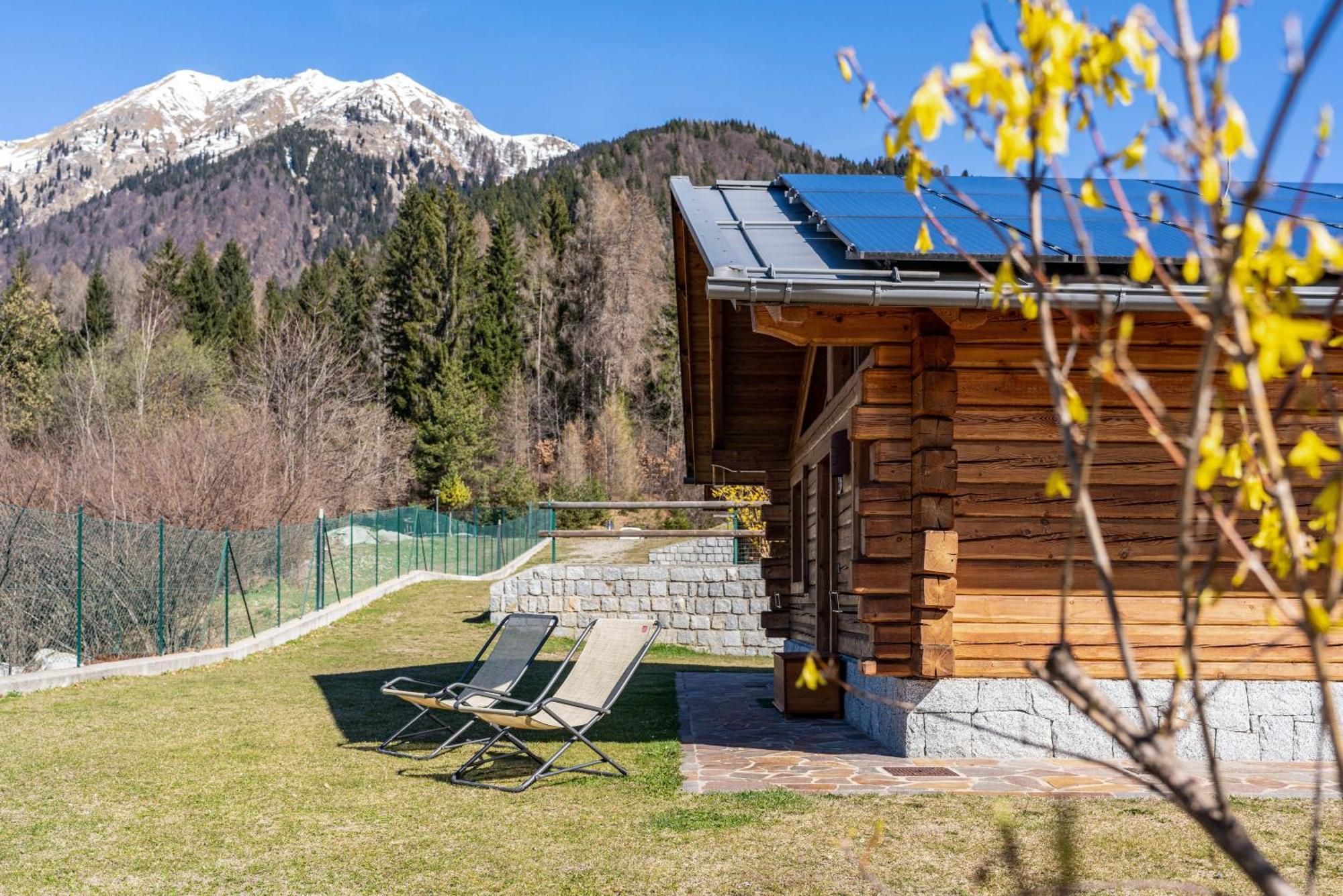 Вілла Chalet Camping Fae 3 Мадонна-ді-Кампільйо Екстер'єр фото